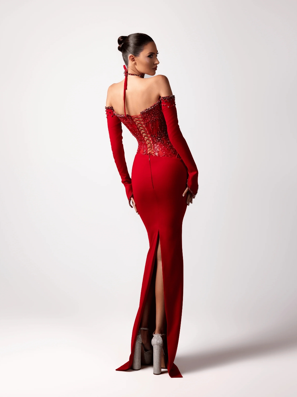 赤いセクシーなホルターイブニングドレス最新のカスタマイズされ - Formal Gala Wear Women のレビューと価格