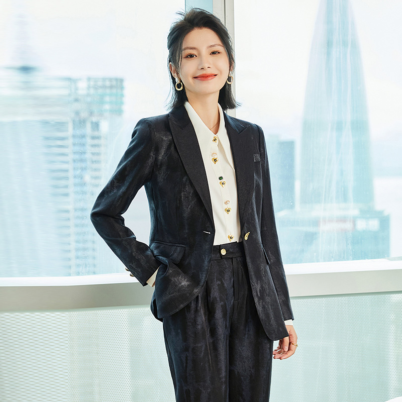 女性用フォーマルパンツスーツ,黒と金の色,タイダイブレザー, - Women Formal Wear With Tie のレビューと価格